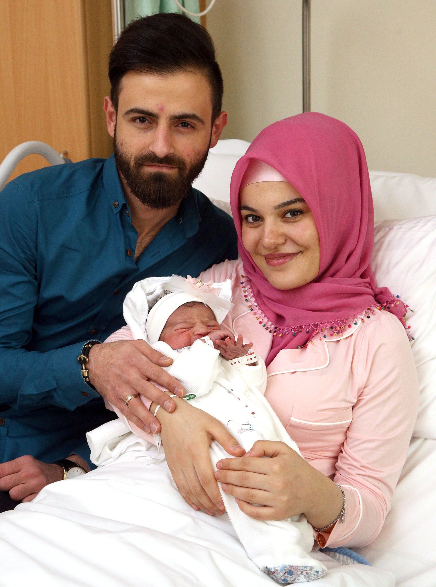 ‘New Year’s Baby’ Greeted First With IslamophobiaUS gun violence costed more than 15,000 people’s lives