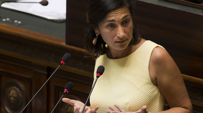 Belgian minister Zuhal Demir: Headscarf has no place in schools