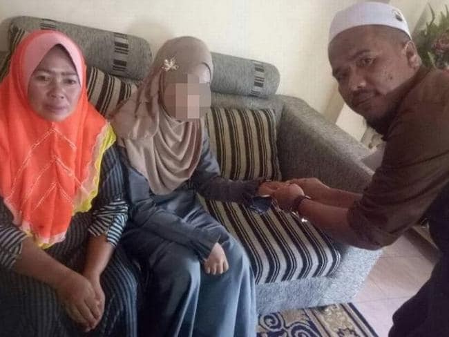 Malaysian man, 41, weds 11-year-old Thai girl