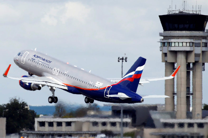 Rus Havayolları şirketi ten renginden dolayı yolcuları Hindistan’a geri göndermeye çalıştı