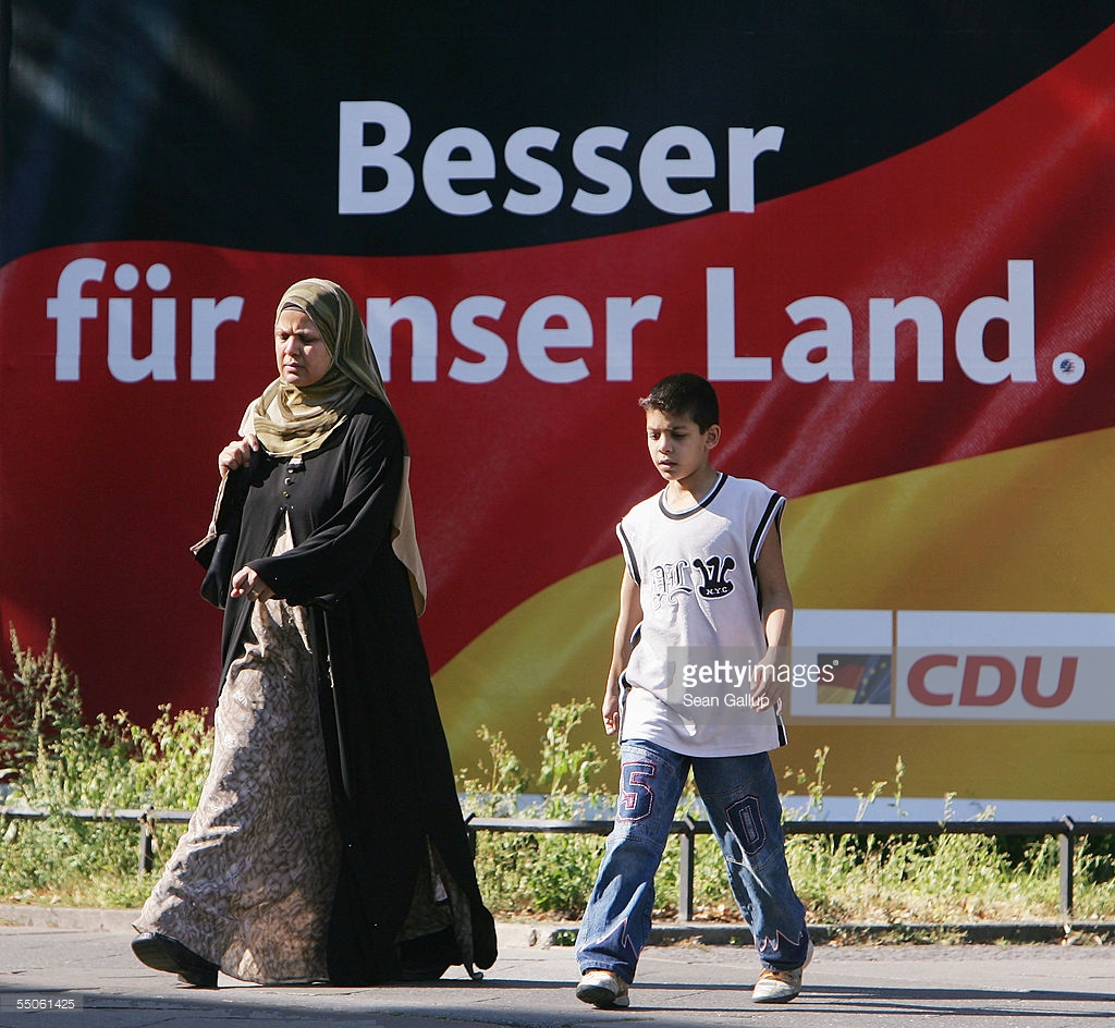 Almanya’da başörtülü adaylara iş başvurularında sistematik olarak ayrımcılık yapılıyor