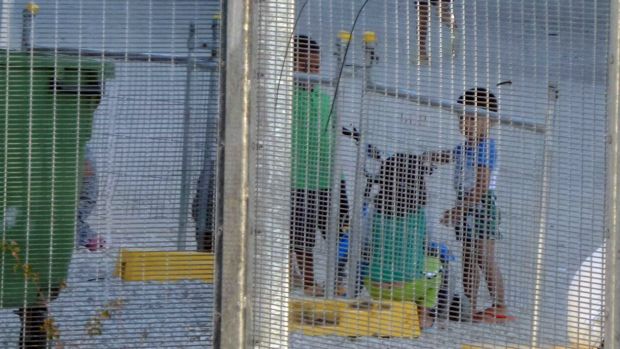 Uluslararası Af Örgütü raporuna göre, Avustralya mültecilere Nauru adasında sistematik olarak işkence yaptı