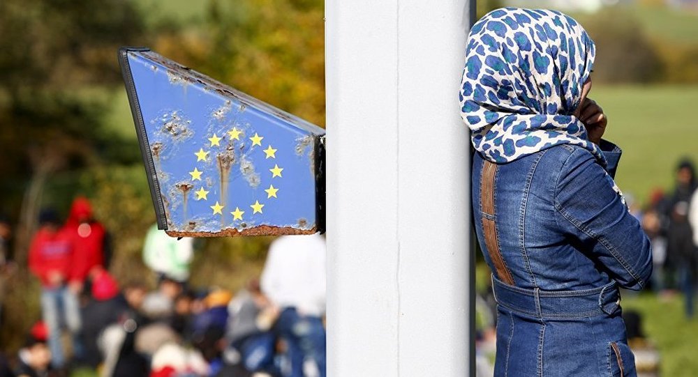 Austria proposes obligatory 1 euro jobs for migrants