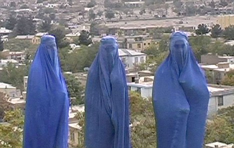 Bulgaristan’da burka yasağı yayılıyor