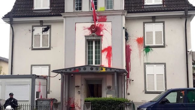 Turkish consulate in Zurich vandalized with paint, ‘Kill Erdoğan’ reappears in Swiss streets