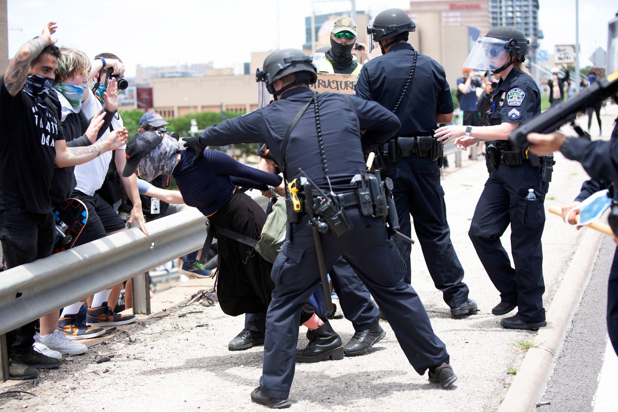 French reporter who joined police exposes racism and violence