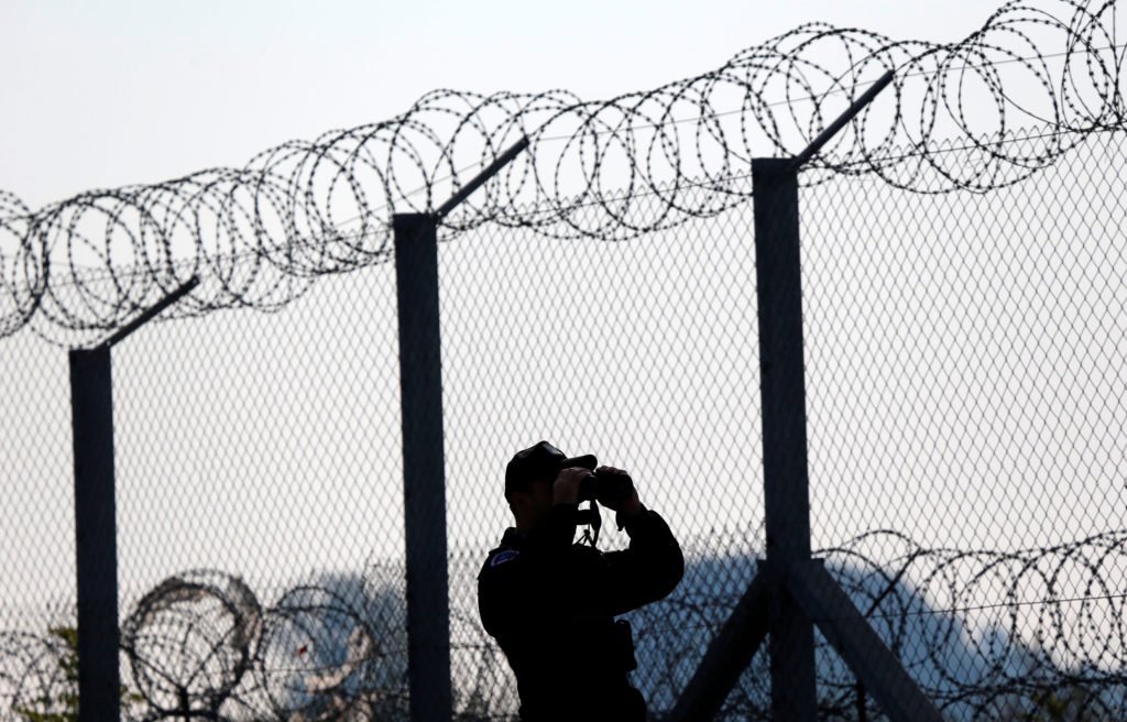 Hungary announces plans to detain all asylum seekers