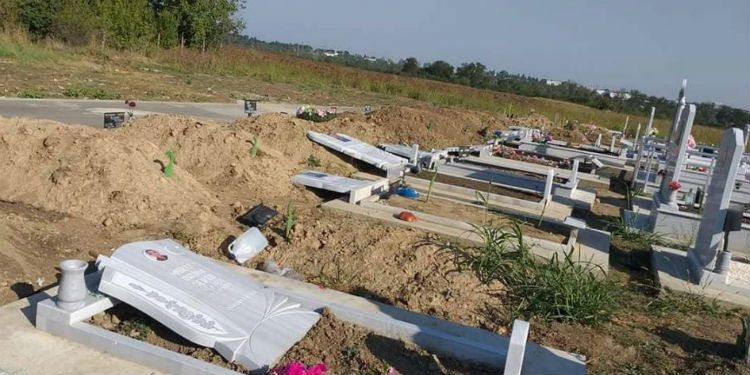 Muslim graves vandalise in Dobrich