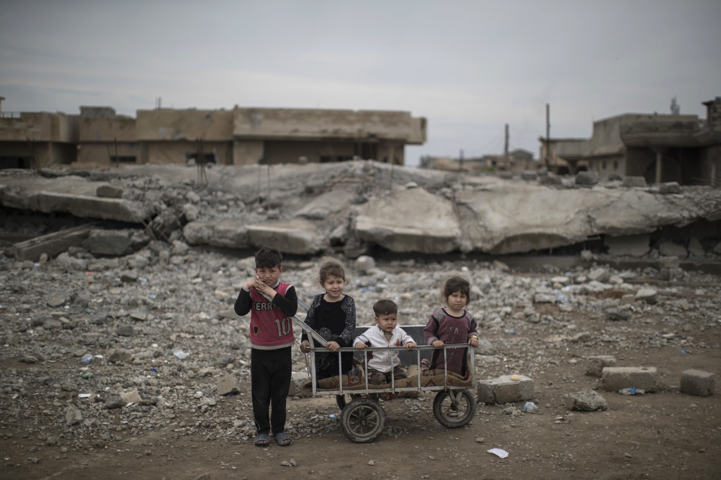 UNICEF: Musul’da 100 bin çocuk savaş bölgesinde tehlike altında