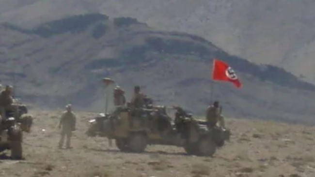 Afganistan’da, Avustralyalı askerlerin 2007 yılında Nazi bayrağı açtığı ortaya çıktı