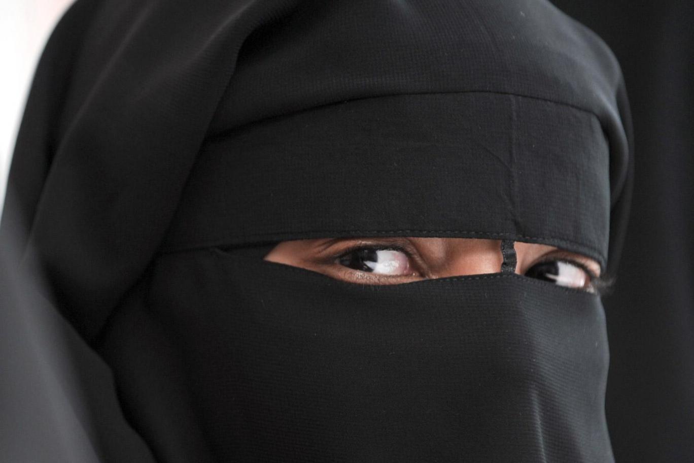 Muslim woman fined €30,000 for ‘refusing to remove niqab’ in Italy