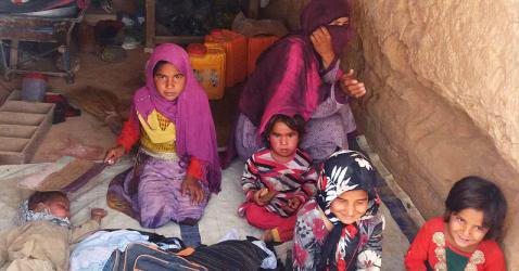 Internally displaced, returnees from abroad soar to over 2.4 million in nine Afghan provinces: IOM survey