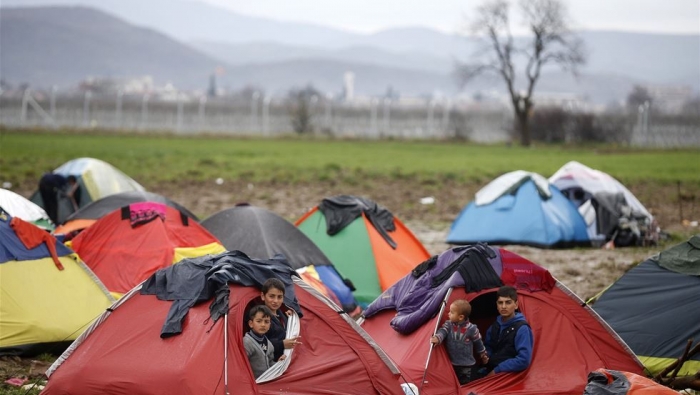 Lack of security leaves refugees at mercy of gangs in Greek camps