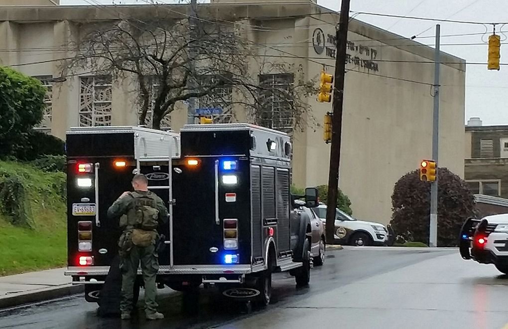 Gunman attacks Pittsburgh synagogue, killing 11 people