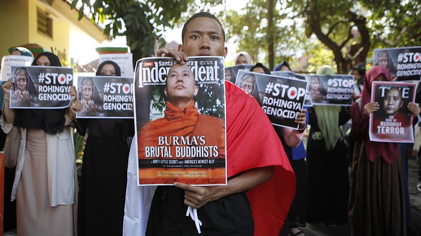 Myanmar’da Hristiyan rahipler hapse atıldı