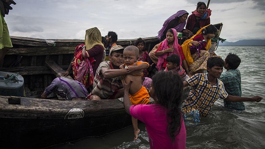 Rohingyaları taşıyan tekne alabora oldu: 6’sı çocuk 12 kişi öldü