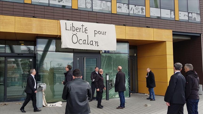 PYD/PKK supporters attack EU Council building in France