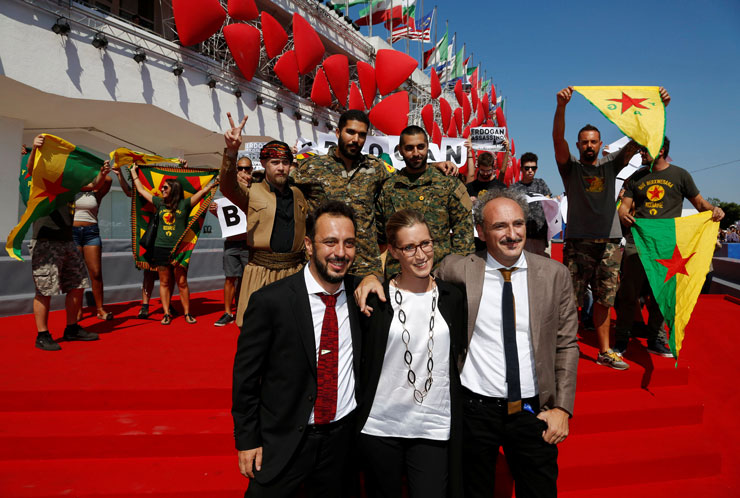 Venedik Film Festivali’nde PKK ve YPG bayraklarıyla PKK propagandası yapıldı!