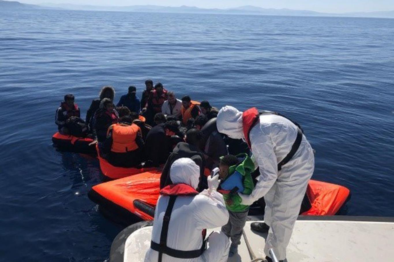 Turkish coast guard rescues 26 asylum seekers in Aegean