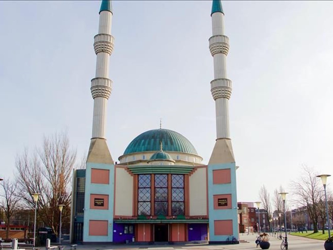Dutch mosque gets threatening letter