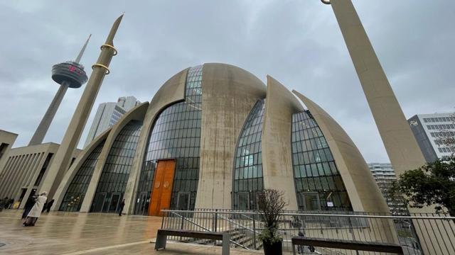 Attempted arson attack on mosque in Germany