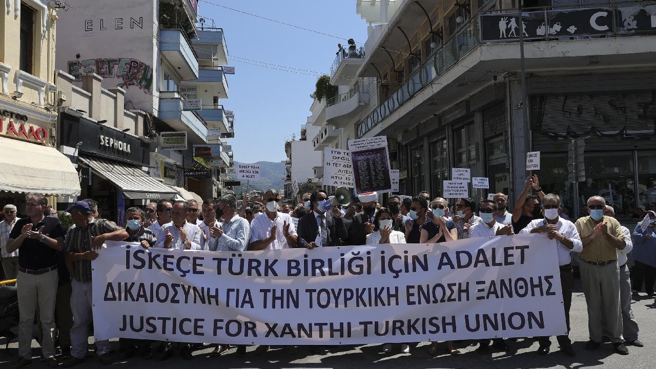 Greece launches judicial probe of Turkish minority’s march for rights