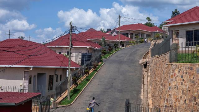 ingiltere-gocmen-ruanda