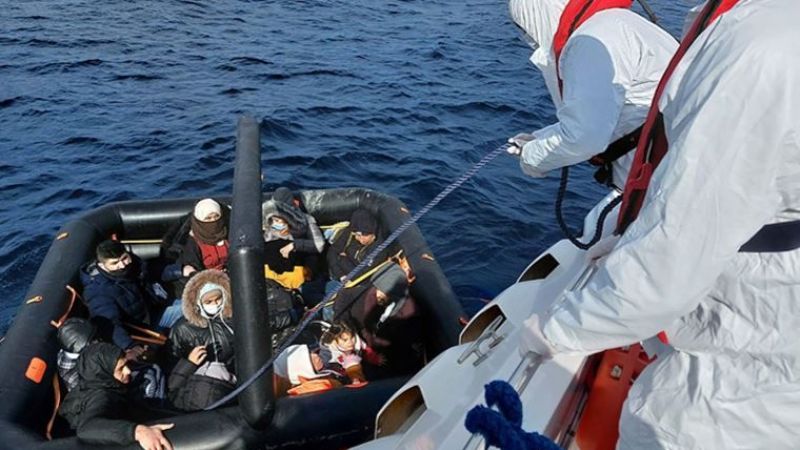 Revealed: Greek police coerce asylum seekers into pushing fellow migrants back to Turkey